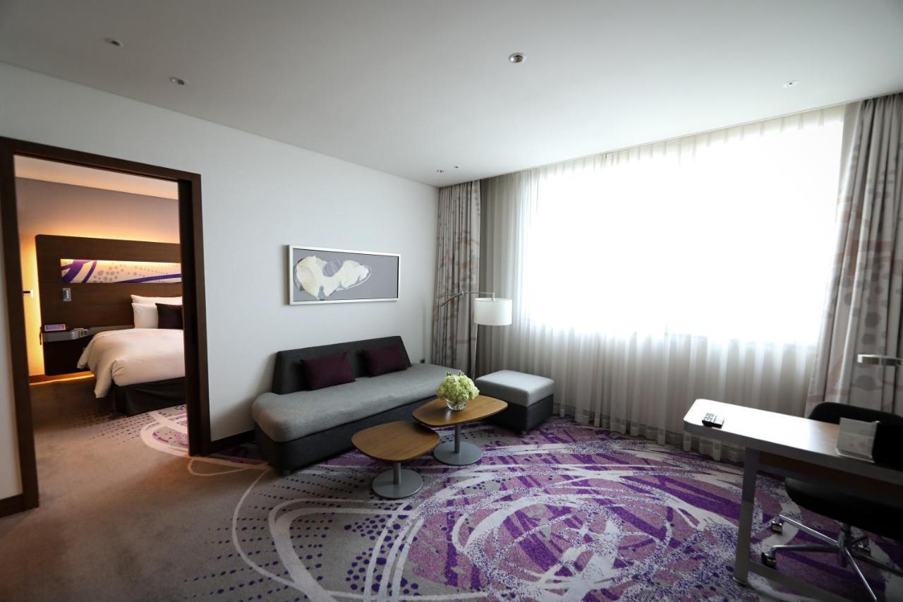 โนโวเทล แอมบาสเดอร์ ซูวอน โฮเต็ล Hotel ภายนอก รูปภาพ