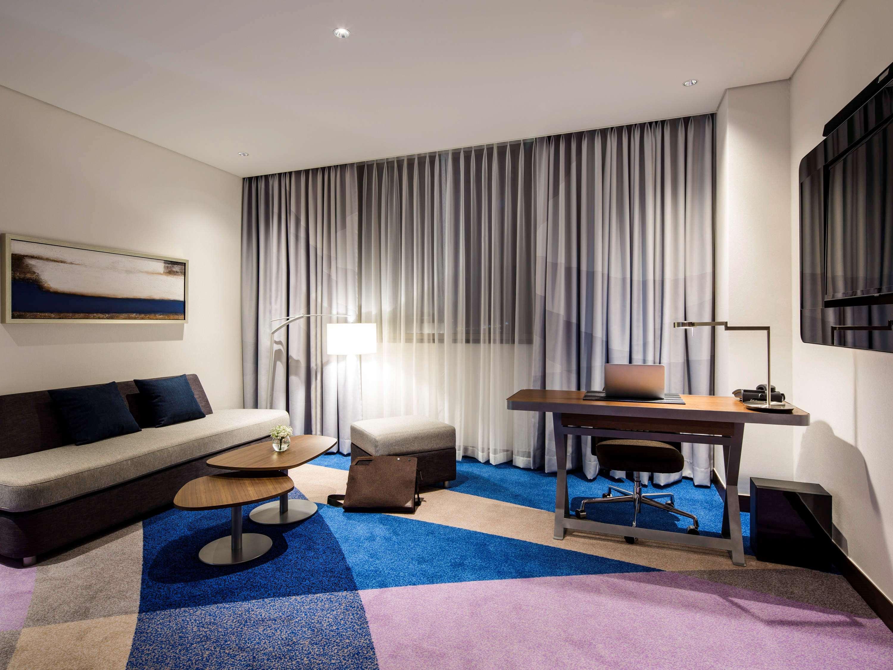 โนโวเทล แอมบาสเดอร์ ซูวอน โฮเต็ล Hotel ภายนอก รูปภาพ