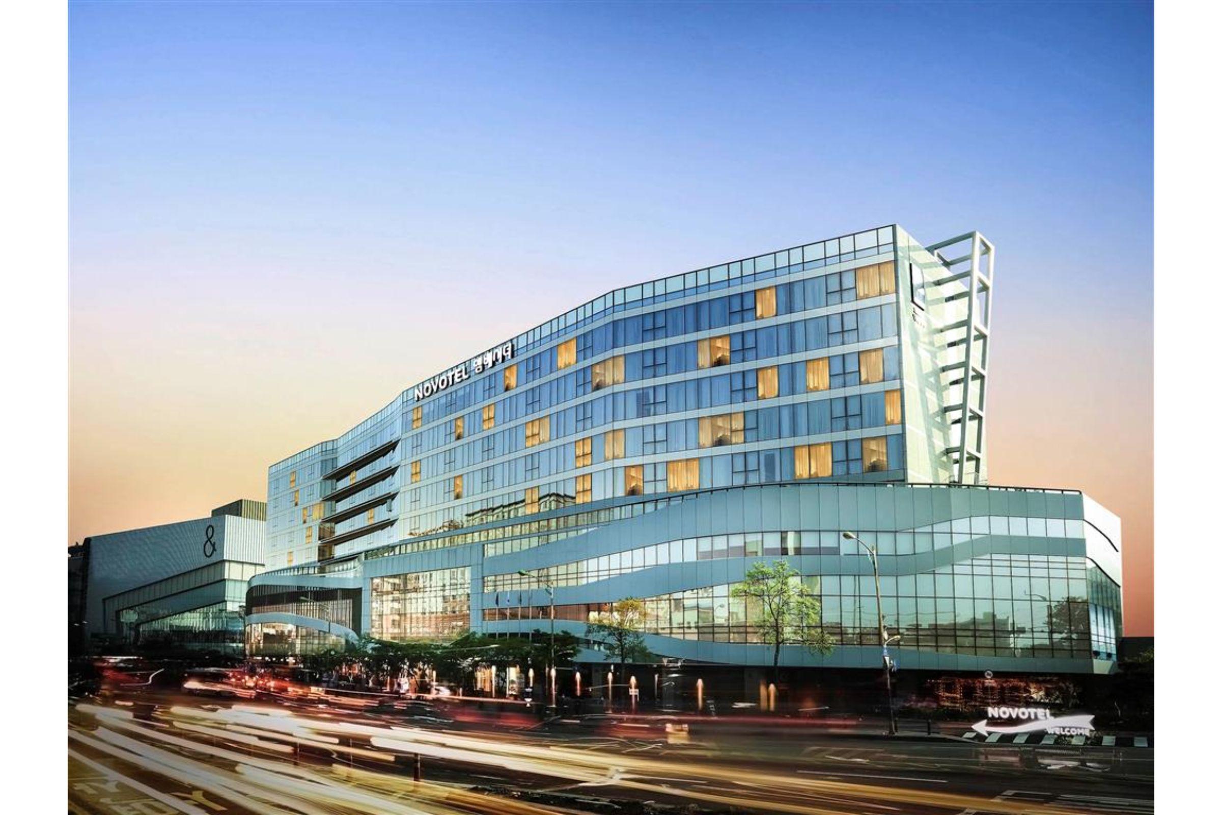 โนโวเทล แอมบาสเดอร์ ซูวอน โฮเต็ล Hotel ภายนอก รูปภาพ
